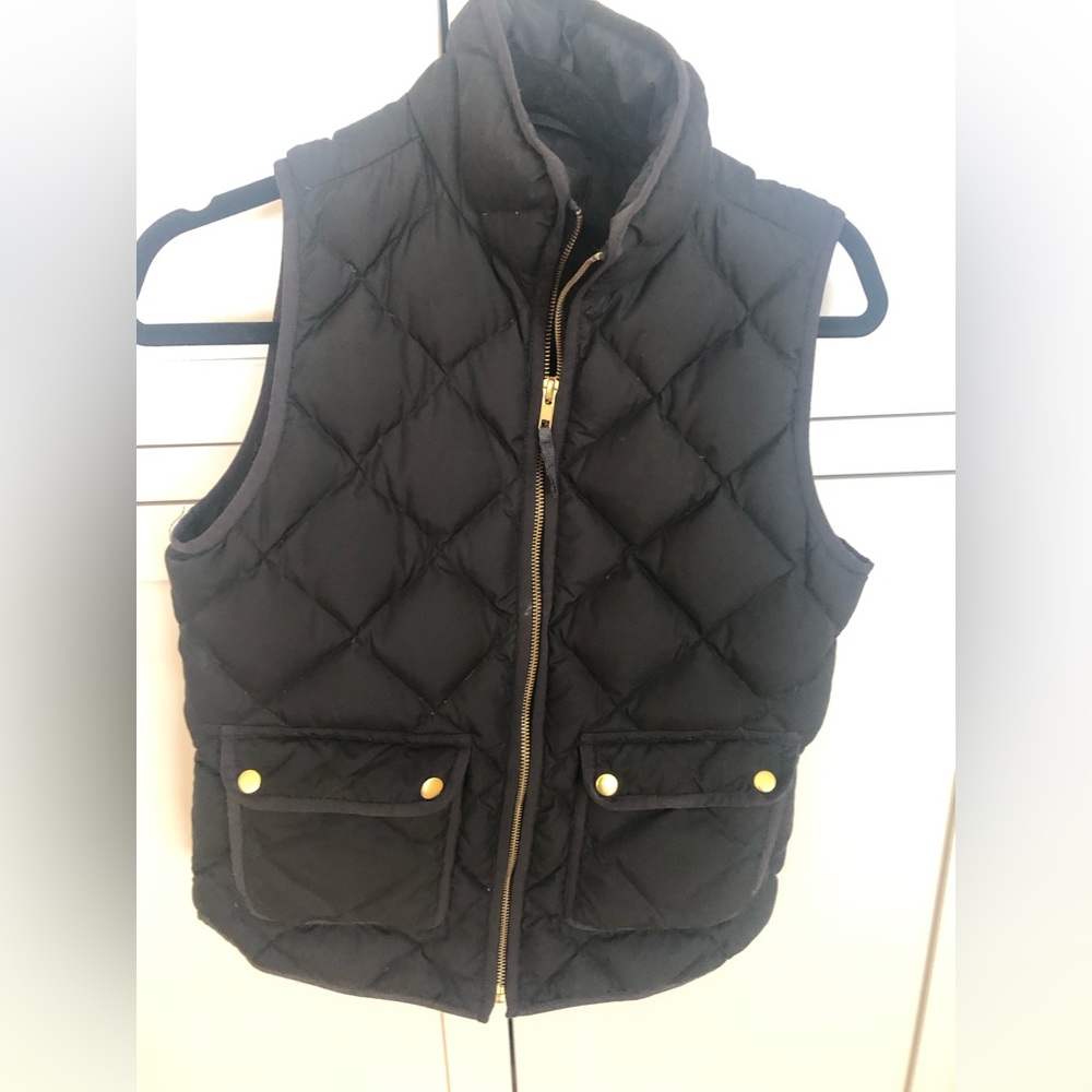 J Crew classic quilt vest in great shape!